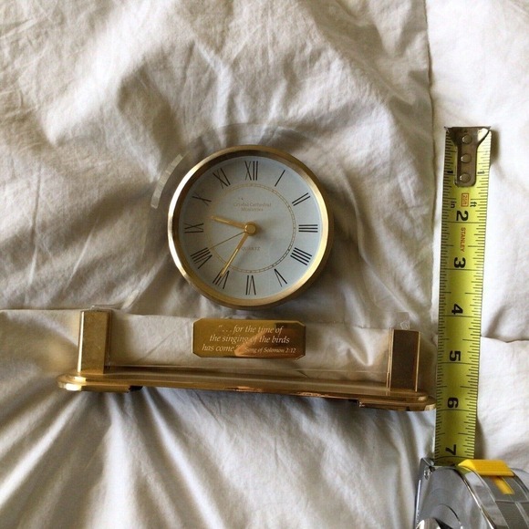 Crystal Cathedral Souvenir Quartz Clock Gold/Clear Acrylic Scripture Nice Gift - Picture 11 of 15